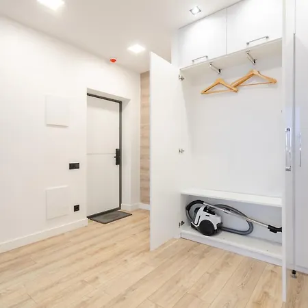 Petrovdom 17-190 In Rc New York Concept House, Antonovycha 74 Апартаменты *